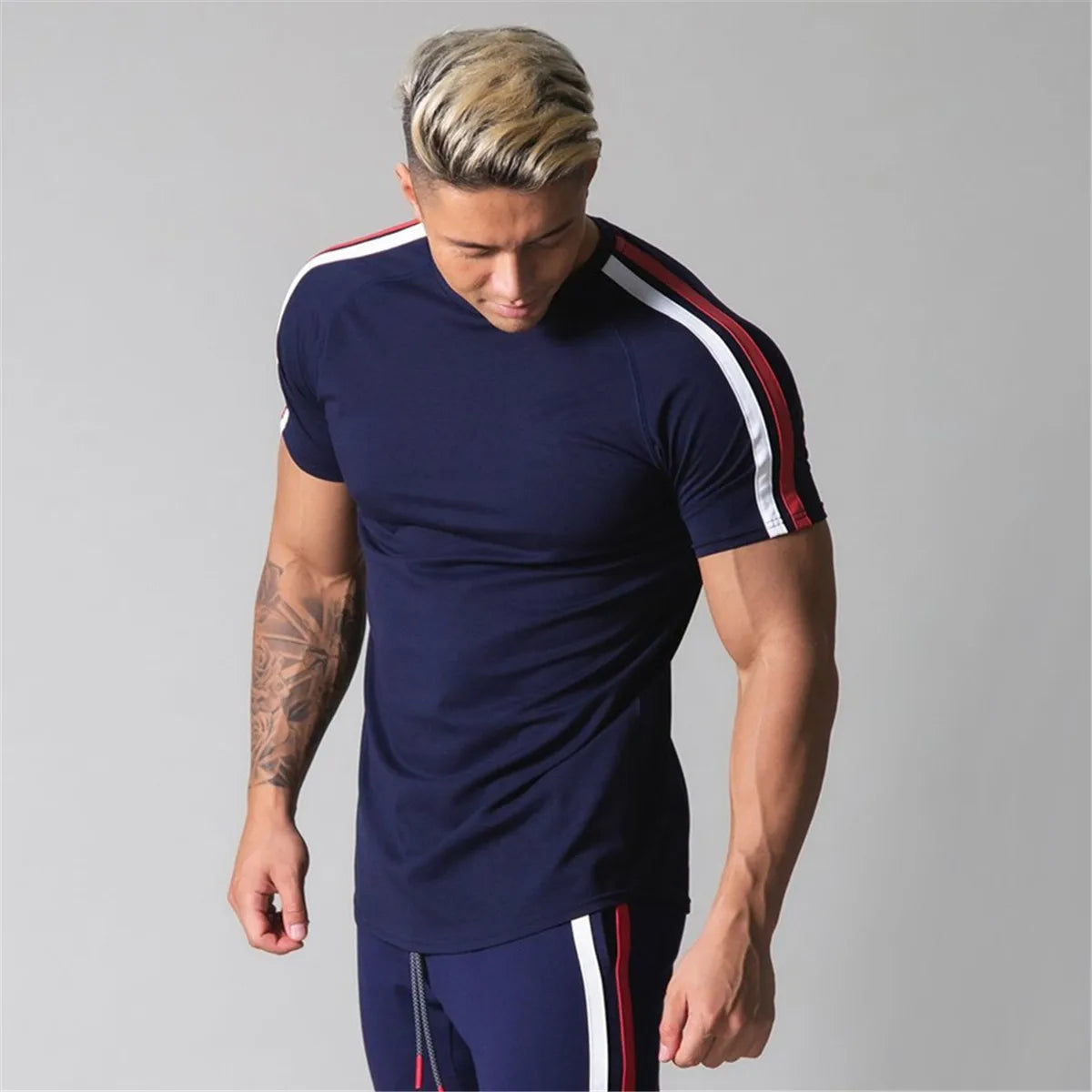 Gym Fitness Shirt Men Running Sport Skinny T-shirt Short Sleeve Cotton Tee Top Summer Male Bodybuilding Training Workout Apparel